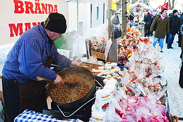 Winter market, Jokkmokk, Lapland, Arctic Circle, Sweden, Scandinavia, Europe