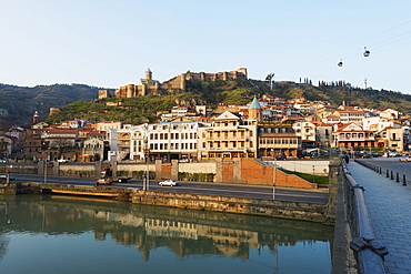 OId town and Narikala castle above Mtkvari River, Tbilisi, Georgia, Caucasus, Central Asia, Asia