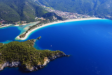 Oludeniz near Fethiye, Blue Lagoon and Belcekiz beach, Fethiye, Aegean Turquoise coast, Mediterranean region, Anatolia, Turkey, Asia Minor, Eurasia