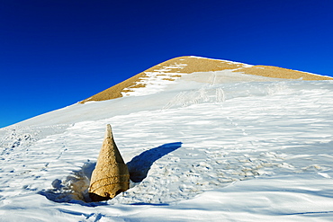 Antiochos Sanctuary, western terrace, Nemrut Dagi (Mount Nemrut), UNESCO World Heritage Site, Anatolia, Turkey, Asia Minor, Eurasia