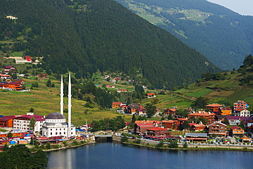 Lakeside mosque, Uzungol alpine resort, Black Sea Coast area, Trabzon Province, Anatolia, Turkey, Asia Minor, Eurasia