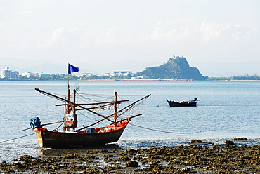 Fishing boats, Prachuap Kiri Khan, Thailand, Southeast Asia, Asia