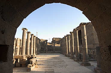 Archway, Ancient City archaelogical ruins, UNESCO World Heritage Site, Bosra, Syria, Middle East