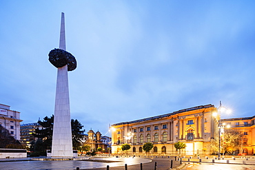 Heroes of the Revolution of 1989 Memorial, Piata Revolutie (Revolution Square), Bucharest, Romania, Europe