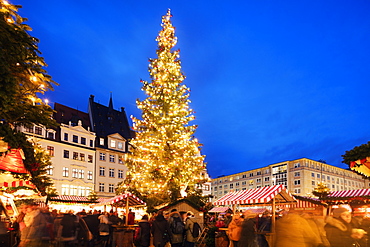 Leipzig Christmas market, Old Town Hall (Altes Rathaus), Leipzig, Saxony, Germany, Europe