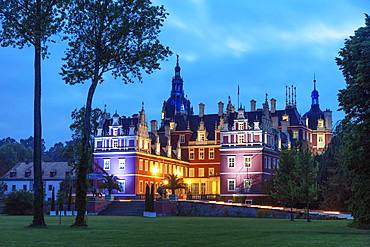 Neues Schloss Castle, built by Prince Hermann von Puckler-Muskau, UNESCO World Heritage Site, Muskauer Park, Bad Muskau, Saxony, Germany, Europe