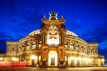 Opera House (Semperoper Dresden), Dresden, Saxony, Germany, Europe