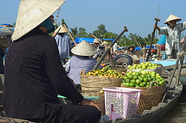 Floating market, Cantho, Mekong Delta, Southern Vietnam, Southeast Asia, Asia