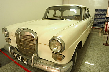 Government Cabinet, Unification Palace, Ho Chi Minh City (Saigon), Vietnam, Southeast Asia, Asia