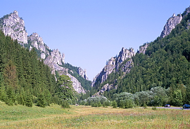 Tiesnavy Pass with scenic rocky ridges, entrance to Vratna Dolina (Valley), the heart of hiking and skiing in Mala Fatra mountains, Mala Fatra Mountains, Slovakia, Europe