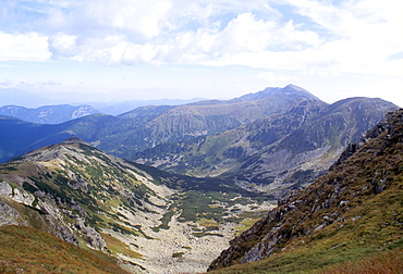 Siroka Valley dominated by Dumbier peak, 2043m, in Low Tatry, Nizke Tatry, Zilina Region, Slovakia, Europe