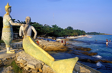 Statue of prince and mermaid from epic Phra Aphaimani by Sunthorn Phu on the coast at Hat Sai Kaew beach, Ko Samet island, Rayong, Thailand, Southeast Asia, Asia