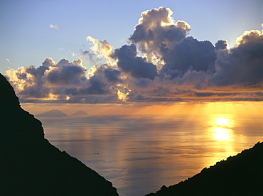 Sunset, Stromboli Island, Eolian Islands (Aeolian Islands), UNESCO World Heritage Site, Italy, Mediterranean, Europe