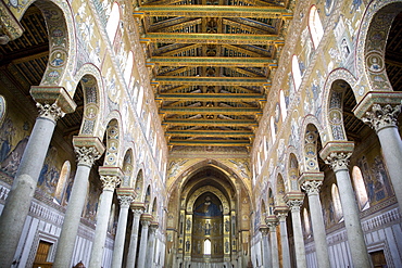 Central nave of the Cathedral, Monreale, Sicily, Italy, Europe