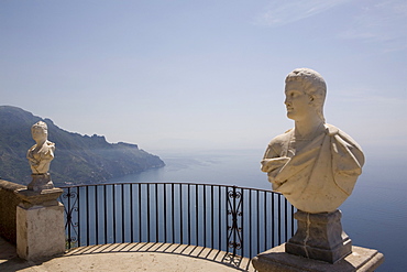 La terrazza dell'infinito (The terrace of infinity), Villa Cimbrone, Ravello, Costiera Amalfitana, UNESCO World Heritage Site, Campania, Italy, Europe