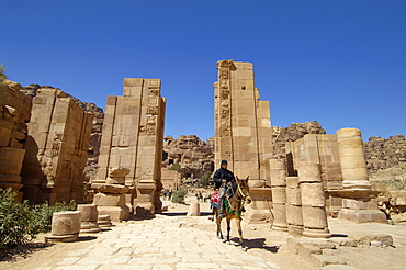 The Arched Gate, Petra, UNESCO World Heritage Site, Jordan, Middle East