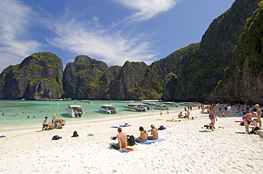 Maya Bay, Phi Phi Lay Island, Thailand, Southeast Asia, Asia