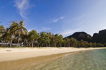 Lanah bay, Phi Phi Don Island, Thailand, Southeast Asia, Asia