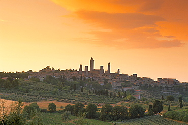 San Gimignano at sunset, Siena province, Tuscany, Italy, Europe