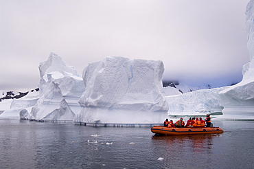 Icebergs near Pleneau Island, Lemaire Channel, Antarctic Peninsula, Antarctica, Polar Regions