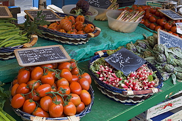 Marche aux Fleurs, Cours Saleya, Nice, Alpes Maritimes, Provence, Cote d'Azur, French Riviera, France, Europe