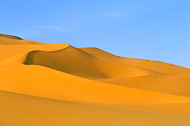 Sand dunes, Erg Murzuq, Sahara desert, Fezzan, Libya, North Africa, Africa