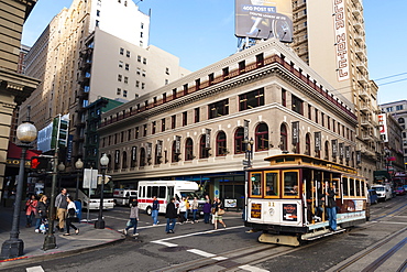 Cable car, Powell Street to Union Square, San Francisco, California, United States of America, North America