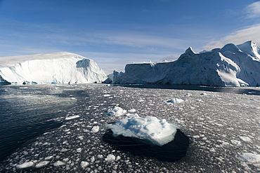 Icebergs in Ilulissat icefjord, UNESCO World Heritage Site, Greenland, Denmark, Polar Regions