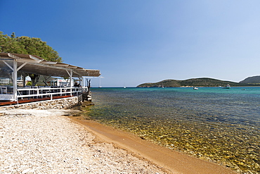 Captain Pipinos Tavern in Agios Georgios, Antiparos island, Southern Aegean sea, Cyclades, Greek Islands, Greece, Europe