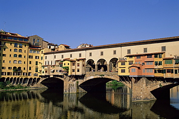 Ponte Vecchio over the Arno River, Florence, UNESCO World Heritage site, Tuscany, Italy, Europe