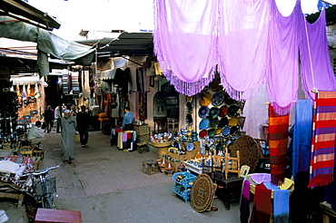 Souk, Marrakech (Marrakesh), Morocco, North Africa, Africa