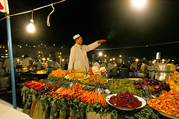 Place Jemaa El Fna, Marrakech (Marrakesh), Morocco, North Africa, Africa