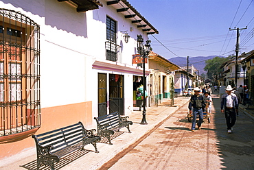 Avenida 20 de Noviembre, San Cristobal de las Casas, Chiapas province, Mexico, North America