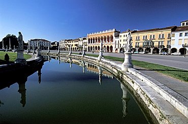 Prato della Valle, Padua, Veneto, Italy