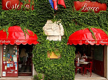 Bacco inn, Savona, Ligury, Italy