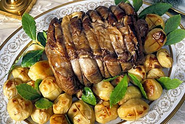 Roast with potatoes, Italy