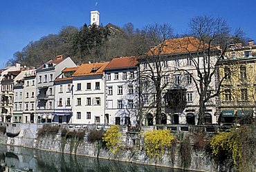 Ljubljanica river under the castle, Ljubljana, Slovenia, Europe