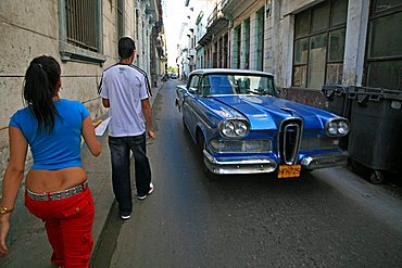 Take a walk, La Habana Vieja, Havana, Cuba, West Indies, Central America
