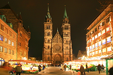 San Lorenzo cathedral, Nurnberg, Bavaria, Germany, Europe