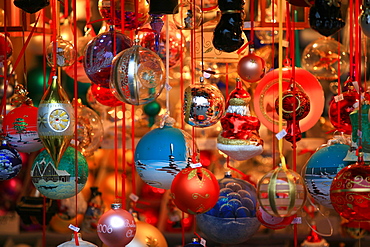 Christmas balls, Christkindlesmarkt, Nurnberg, Bavaria, Germany, Europe