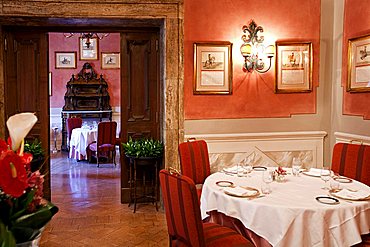 Restaurant, Grand Hotel Continental, Siena, Tuscany, Italy