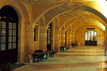 Arcade, Hotel de la Ville, La Rochelle, France, Europe 