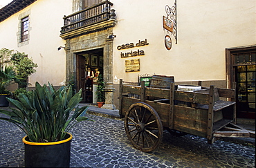 Casa Molina (Casa del Turista) 1590, La Orotava, Tenerife, Canary Islands, Spain