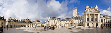 Place de la LibÃ©ration, Palais des Ducs et Etats, Dijon, Bourgogne, France, Europe