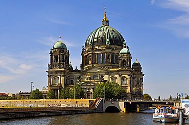 Berlin Cathedral and Spree river, Mitte quarter, Berlin, Germany, Europe