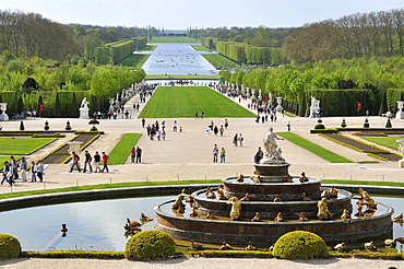 Tapis Vert e Grand Canal , Bassin de Latone, Palace of Versailles, Versailles, Paris, Ile-de-France, France, Europe