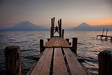 Lake Atitlan, volcan Atitlvìn, volcan San Pedro, Panajachel, Sololvì, Guatemala, America