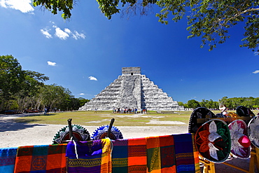 Chichen Itza, archaeological site Maya, El Castillo, Yucatan, Mexico, America