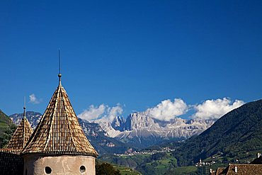 Mareccio castle, in the background the Dolomiti mountains, old town of Bolzano, Trentino Alto Adige, Italy, Europe