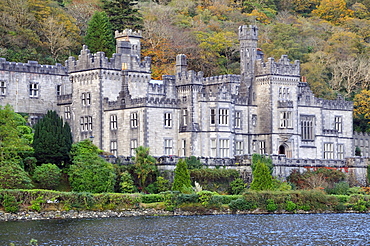 Kylemore Abbey, Connemara, County Galway, Connacht, Republic of Ireland, Europe